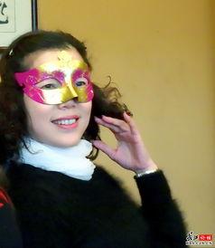 娱乐吃瓜戴面具的是谁啊