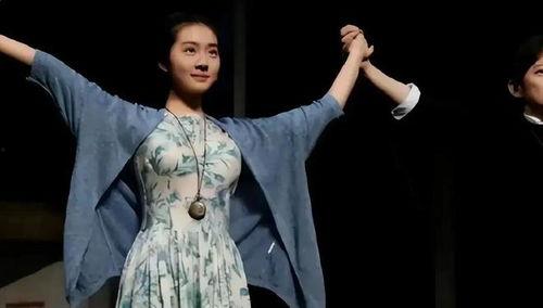 娱乐圈吃瓜刘亦菲微博,娱乐圈幕后故事大揭秘