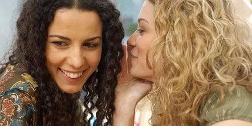 纸牌塔娱乐明星吃瓜猜明星