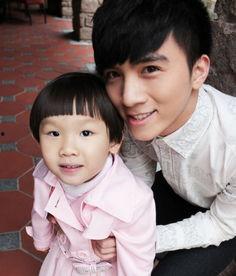 吃瓜娱乐记哥哥和妹妹,吃瓜娱乐记中的温馨互动