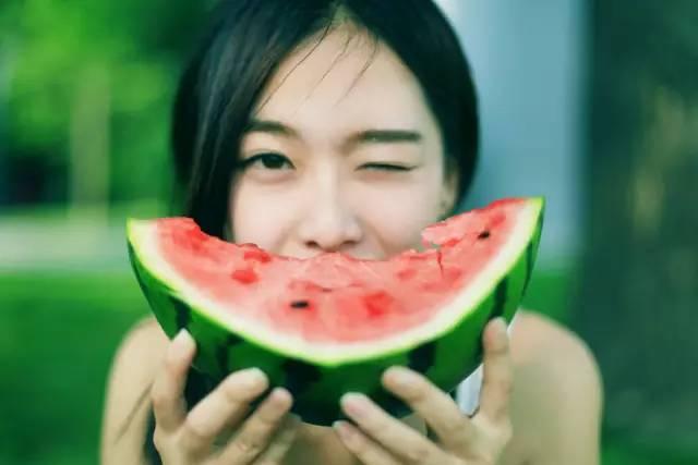 娱乐吃瓜酱拼图攻略