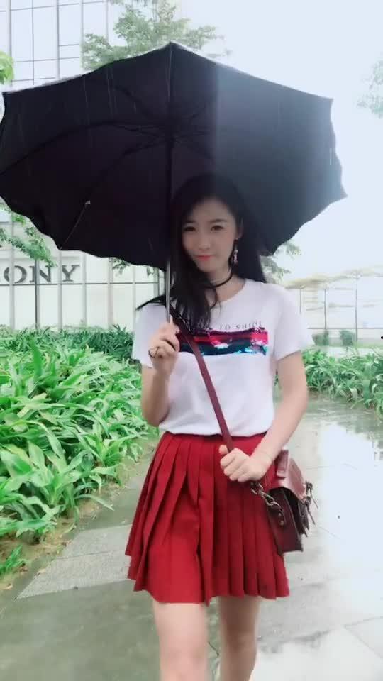 娱乐吃瓜酱一步三回头,一步三回头，揭秘娱乐圈那些事儿